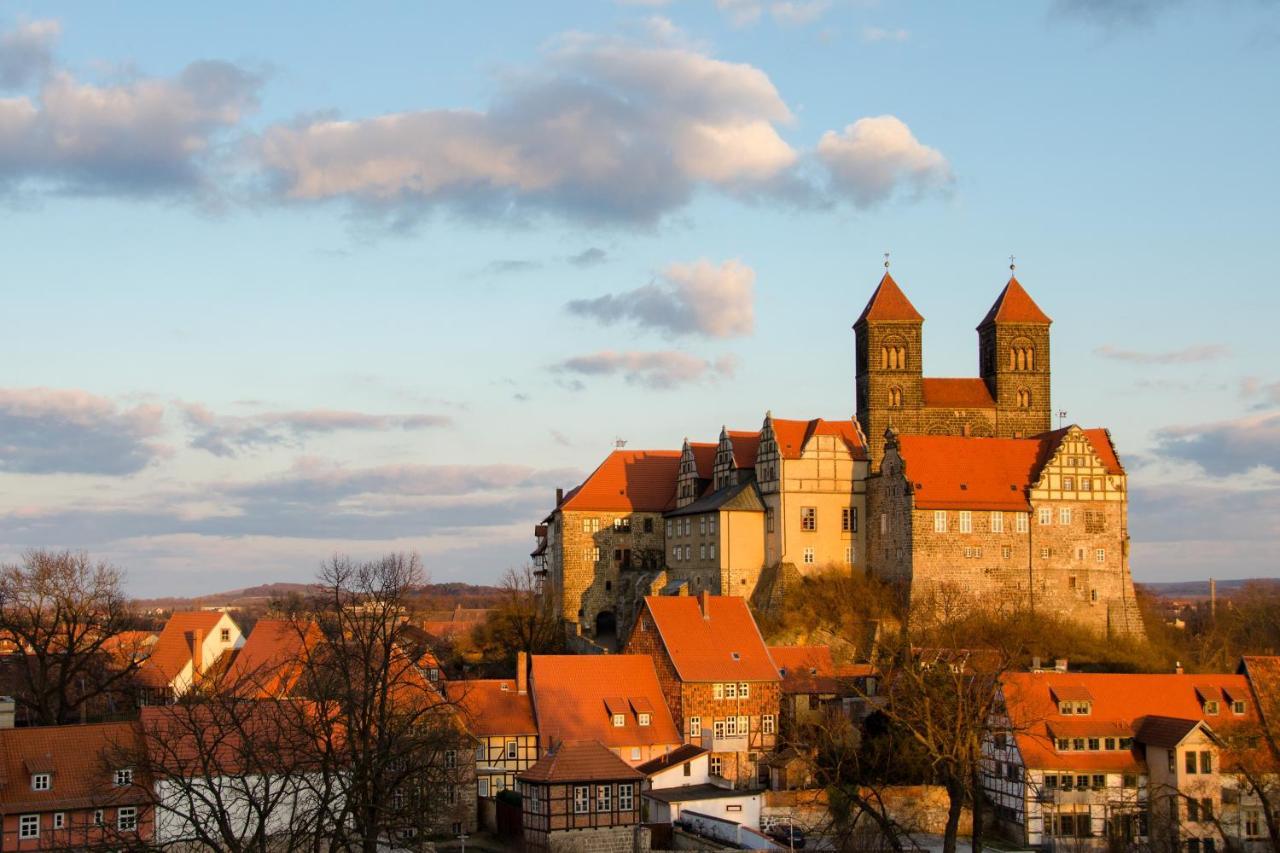 Acron-Hotel Quedlinburg Buitenkant foto